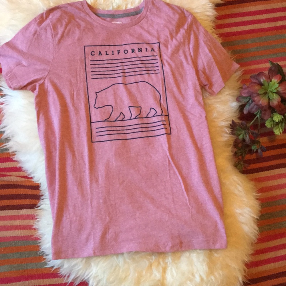Old Navy Soft Washed tee NWOT - Picture 3 of 5